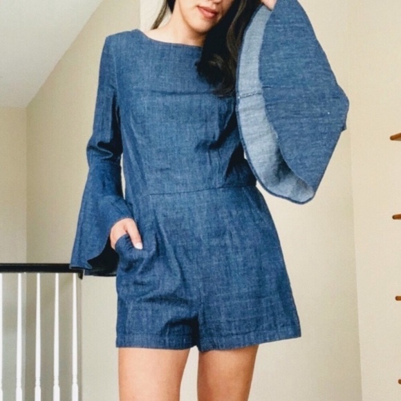 💙SUGAR + LIPS💙ANGEL SLEEVE CHAMBRAY ROMPER💙 - Picture 4 of 8